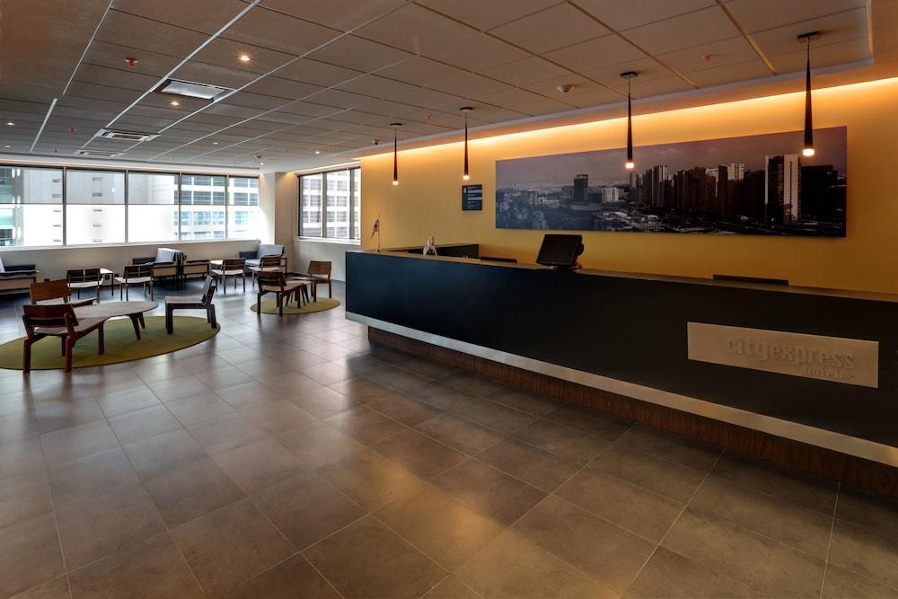 Hotel Express By Marriott Ciudad De Santa Fe 4*