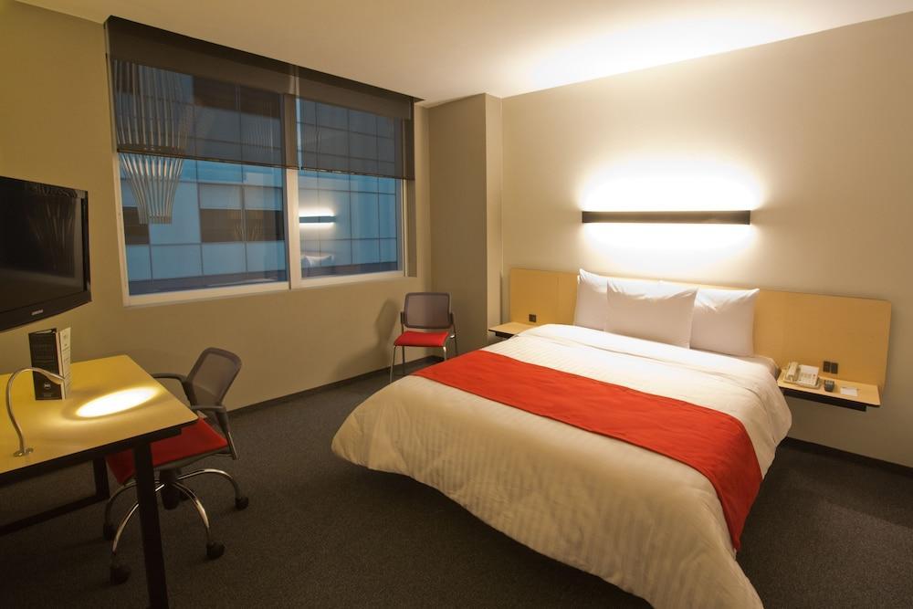 Express By Marriott Ciudad De Santa Fe Mexico City