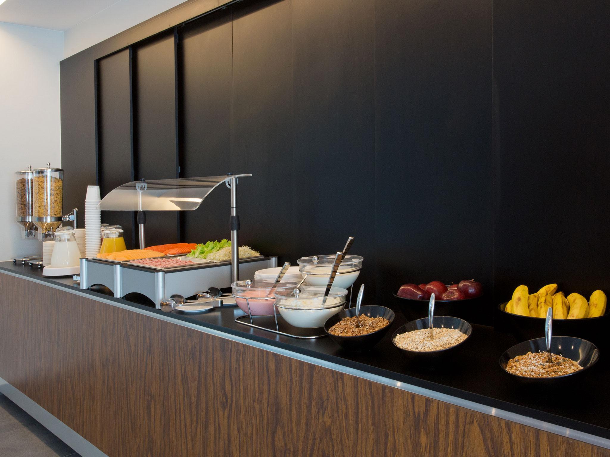 Express By Marriott Ciudad De Santa Fe Hotel 4*