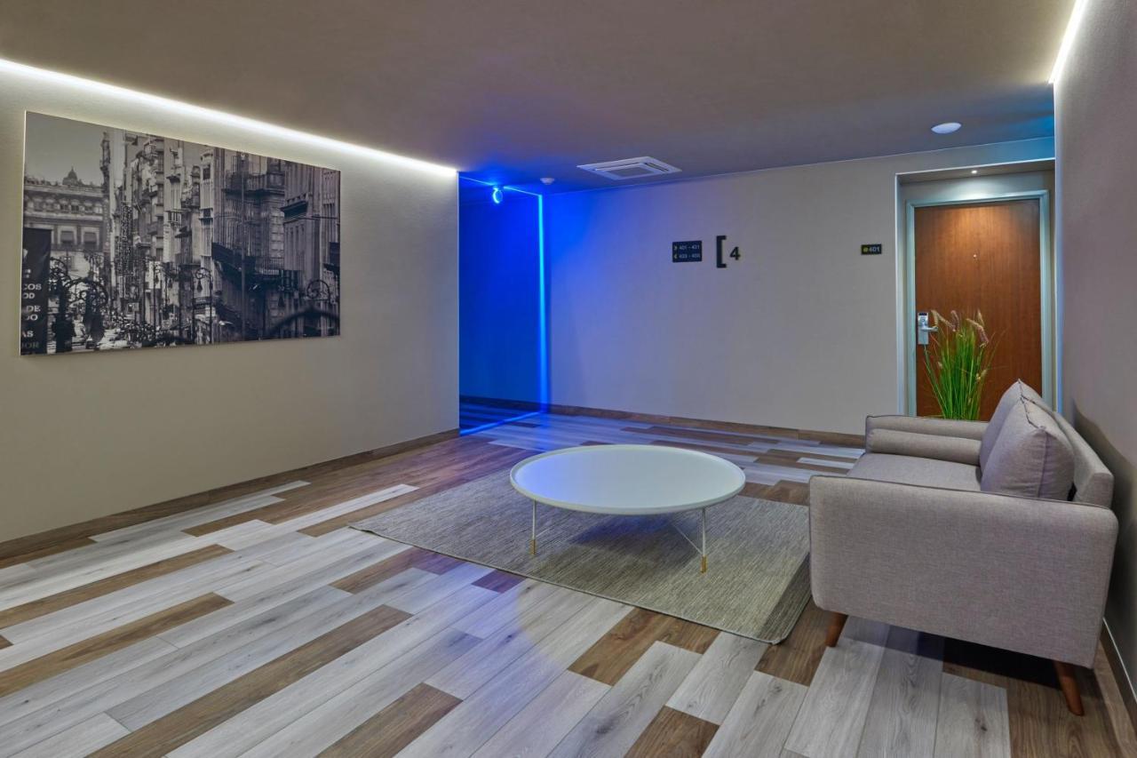 Express By Marriott Ciudad De Santa Fe Mexico City