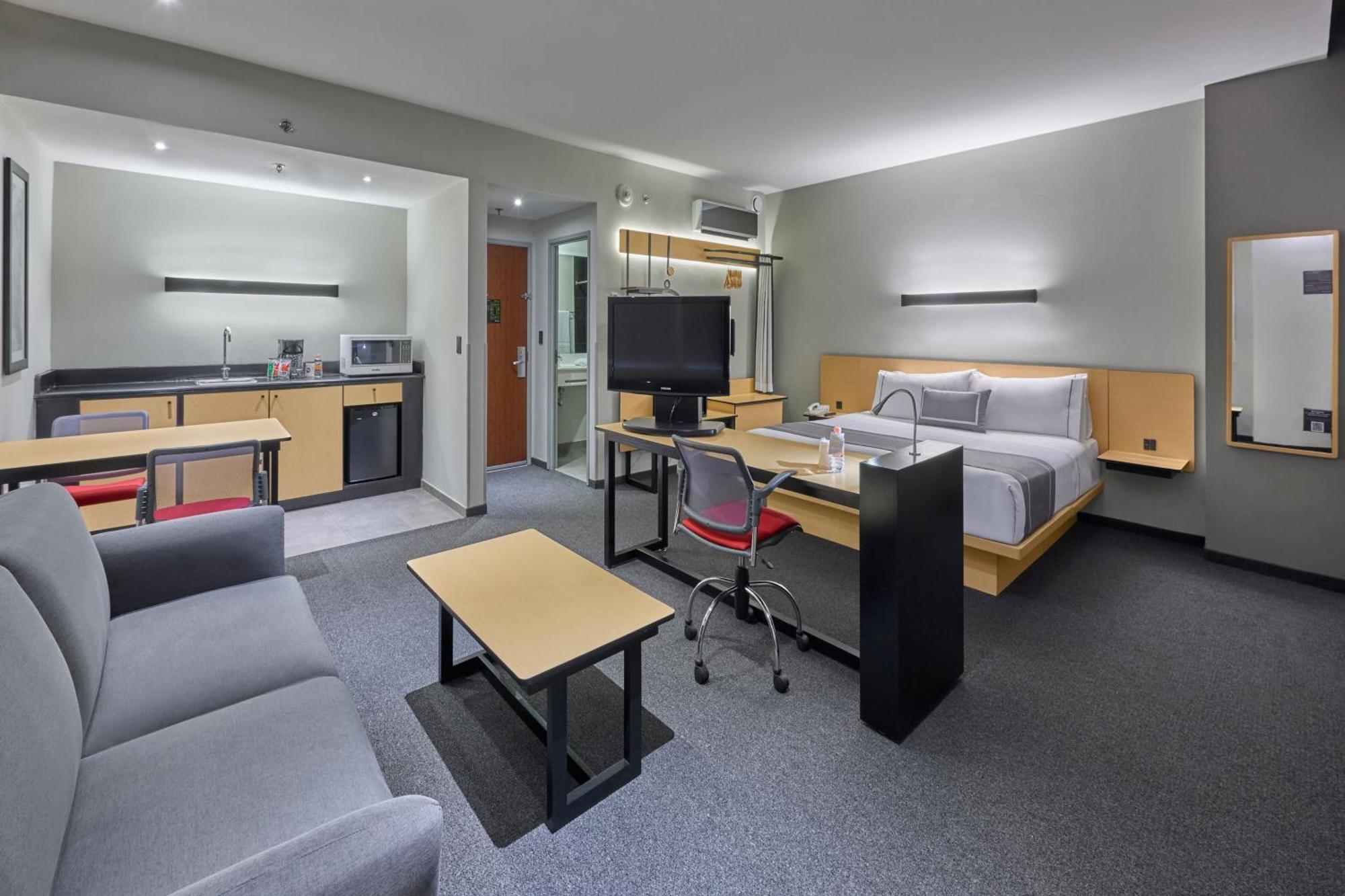 Express By Marriott Ciudad De Santa Fe 4* Mexico City