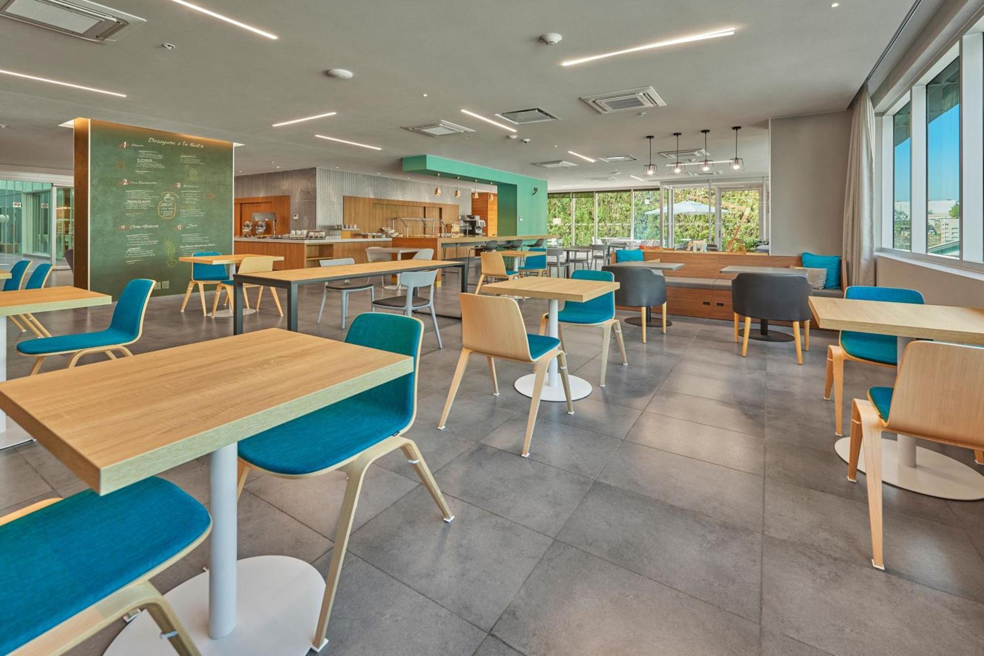 Hotel Express By Marriott Ciudad De Santa Fe